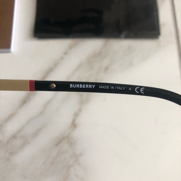 ?NEW BURBERRY SUNGLASSES ?